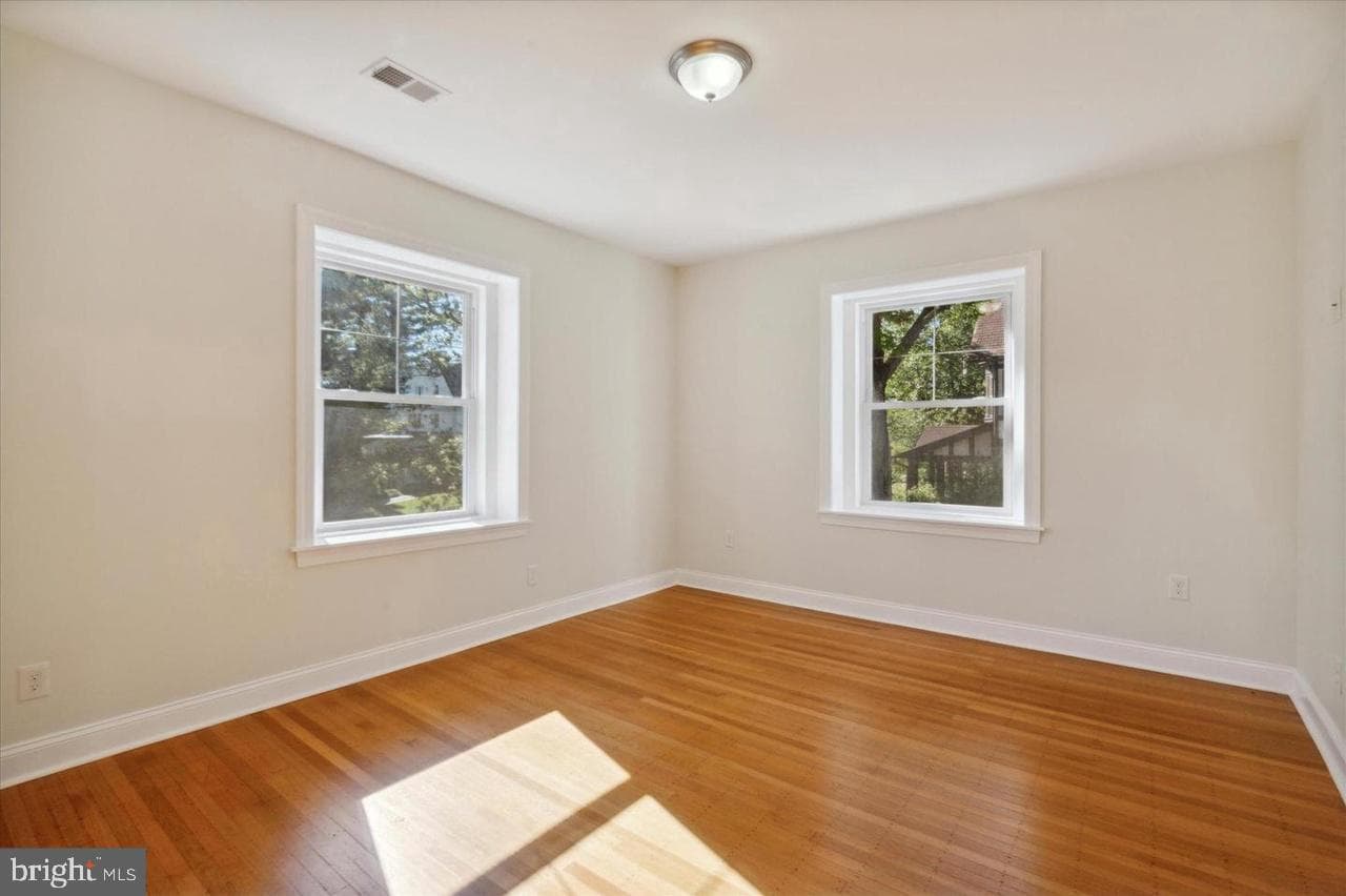 29 Pelham Road photo 56