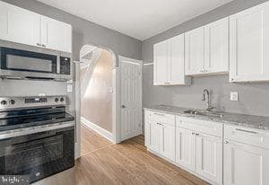 1635 Etting Street photo 9