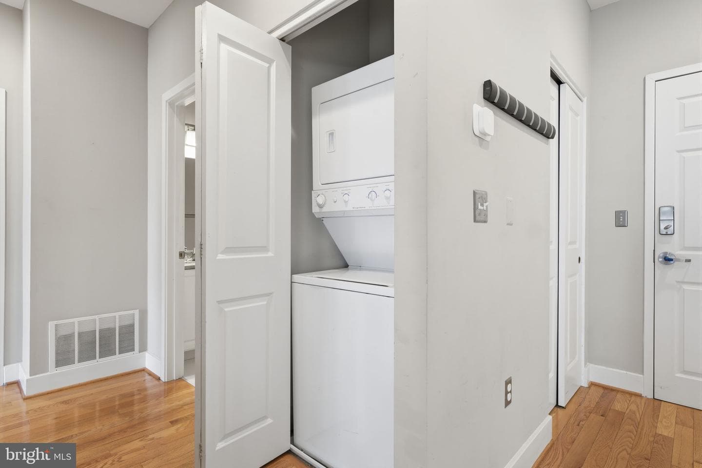 714 Bainbridge Street #14 photo 28