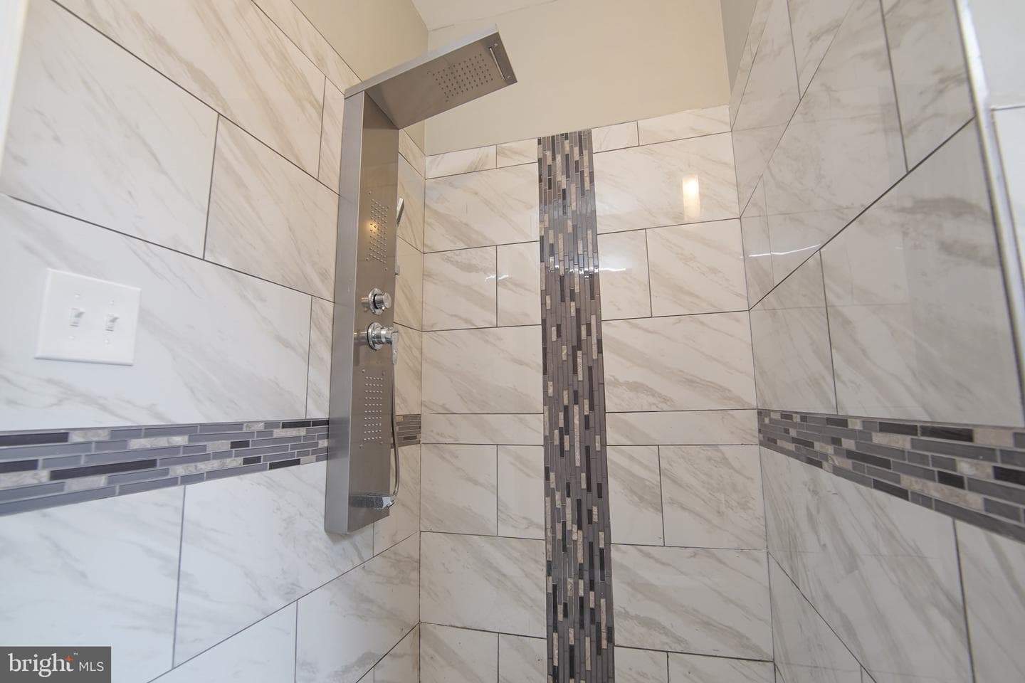 3040 W Berks Street photo 6