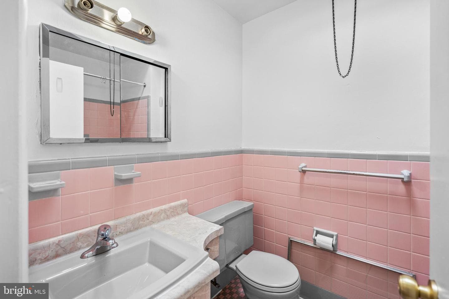 1830 Tolbut Street photo 10