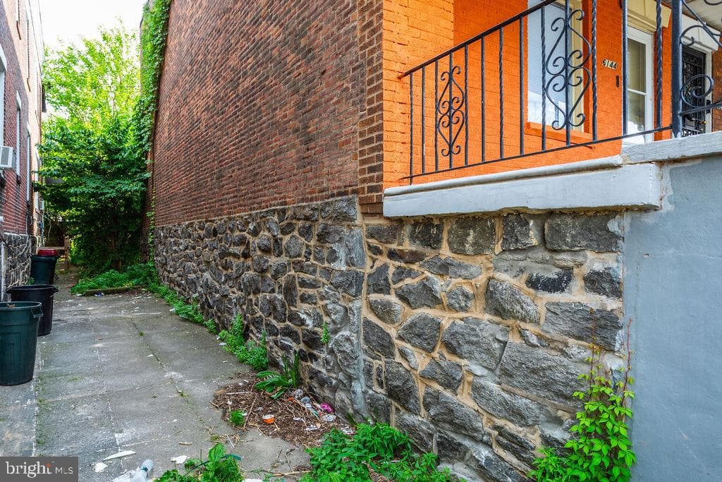 6144 Locust Street photo 3