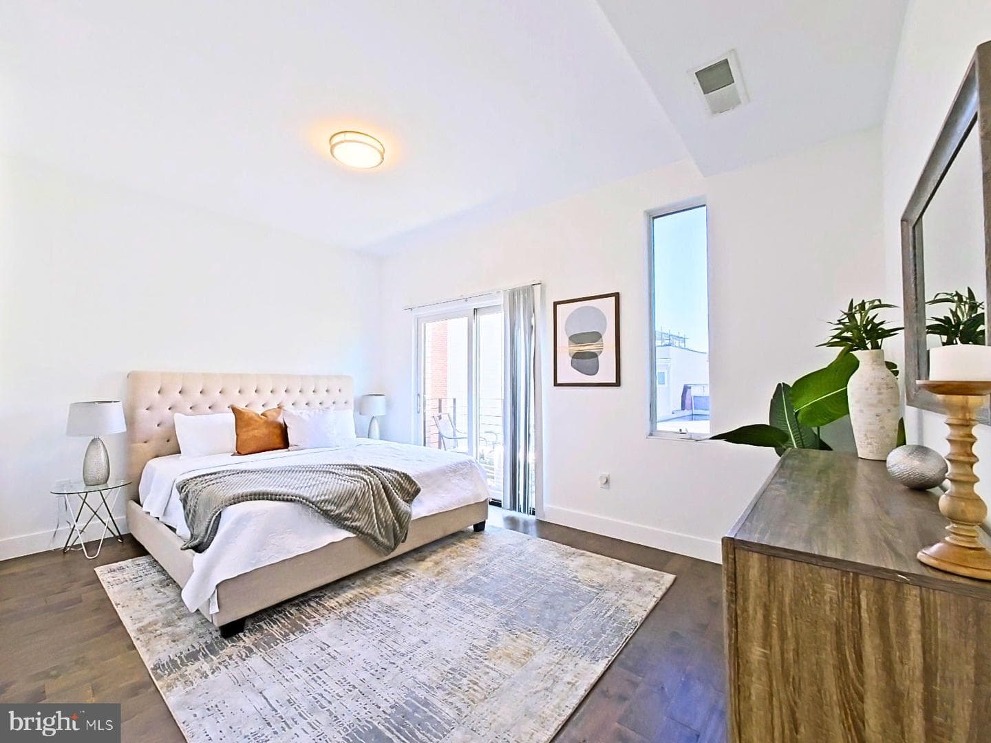 421 Wallace Street photo 10