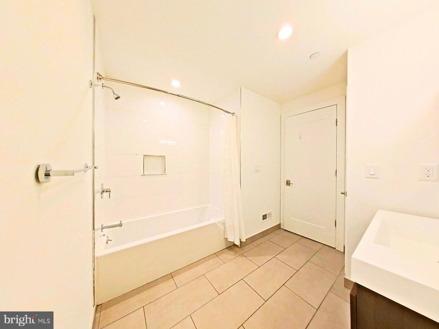 421 Wallace Street photo 23