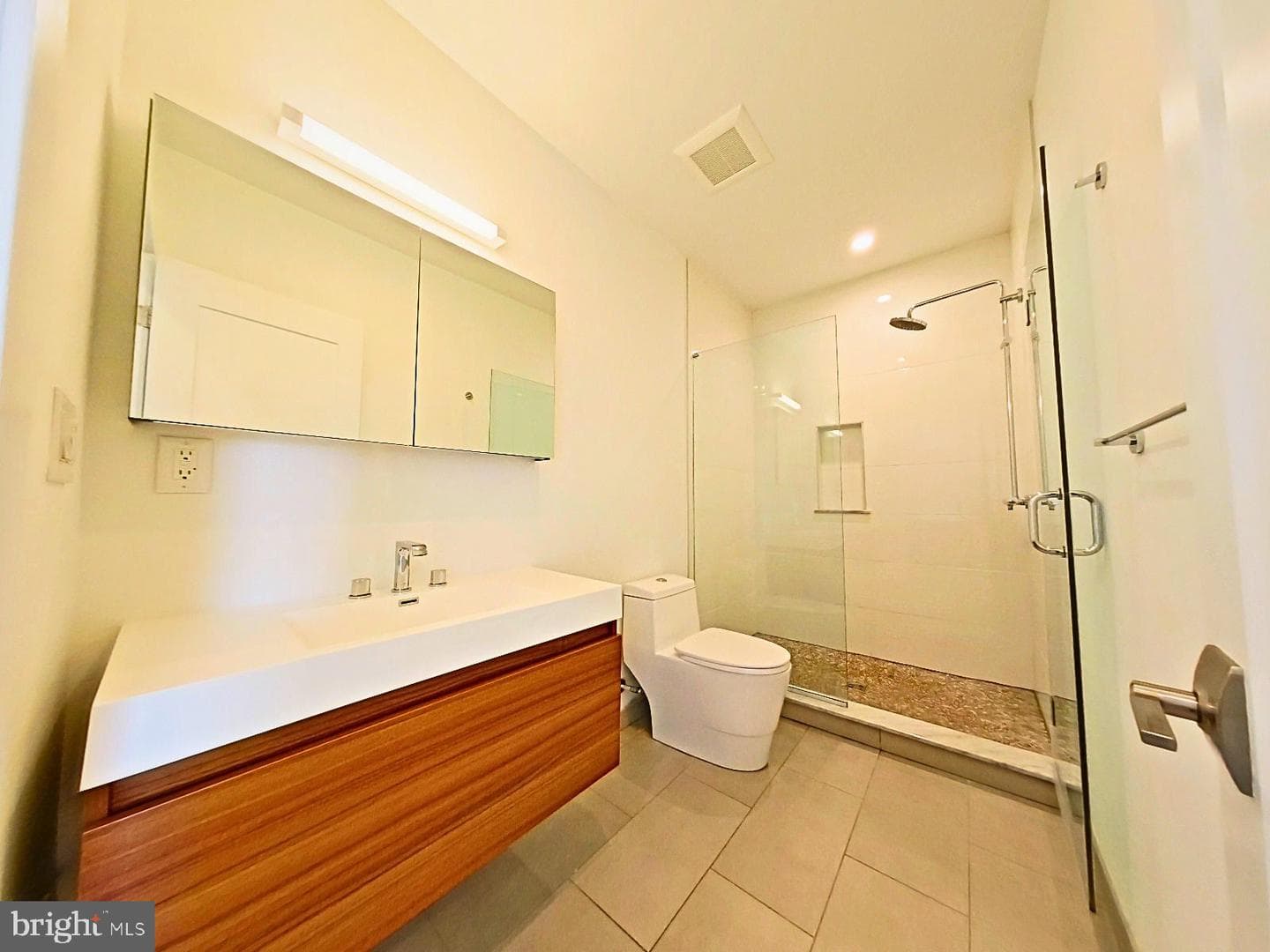 421 Wallace Street photo 28