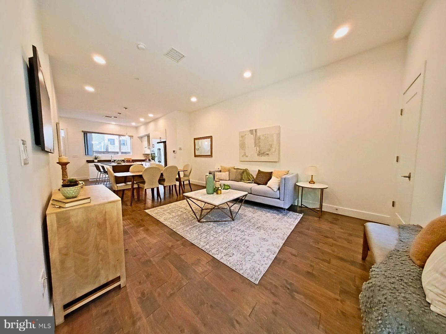 421 Wallace Street photo 7