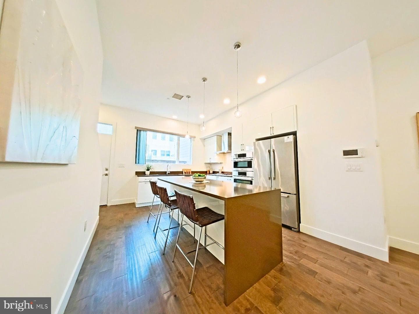 421 Wallace Street photo 8