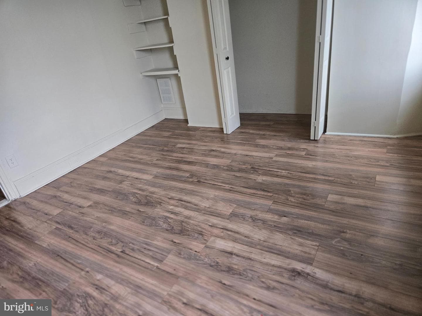 1225 W Huntingdon Street photo 25