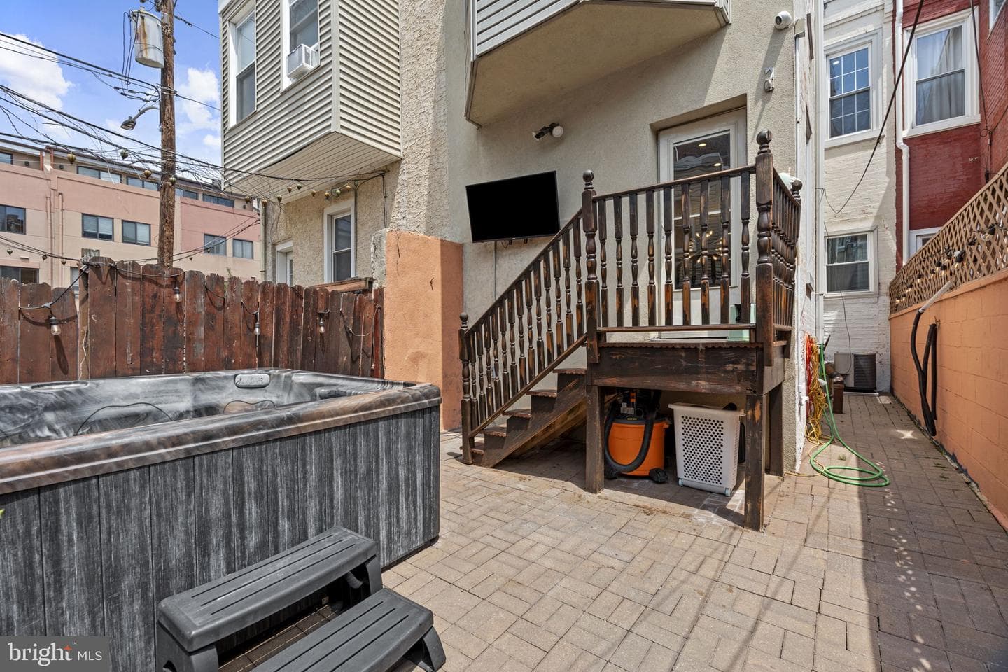 842 N 28th Street photo 32