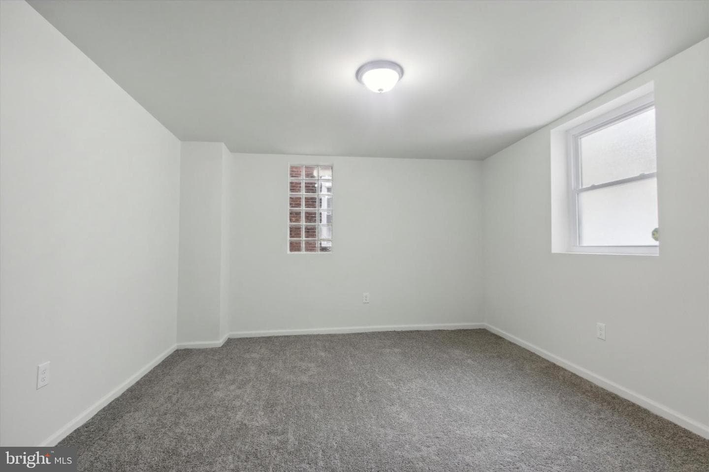 1746 S Orianna Street photo 12