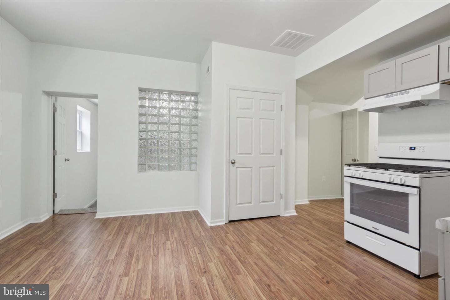 1746 S Orianna Street photo 8
