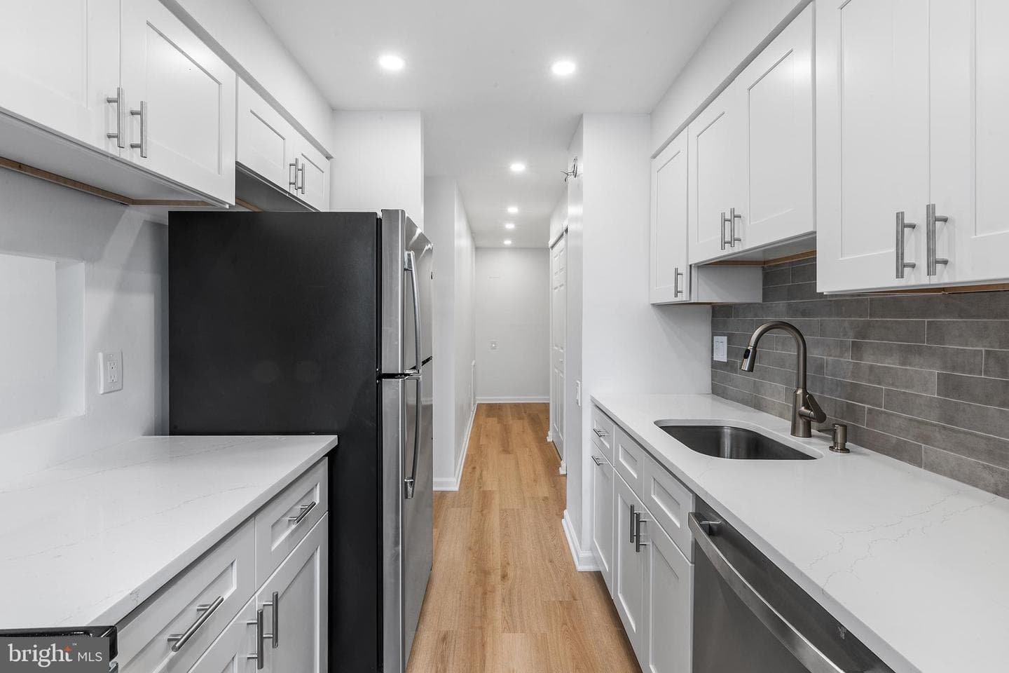 1420 Locust Street #9r photo 4