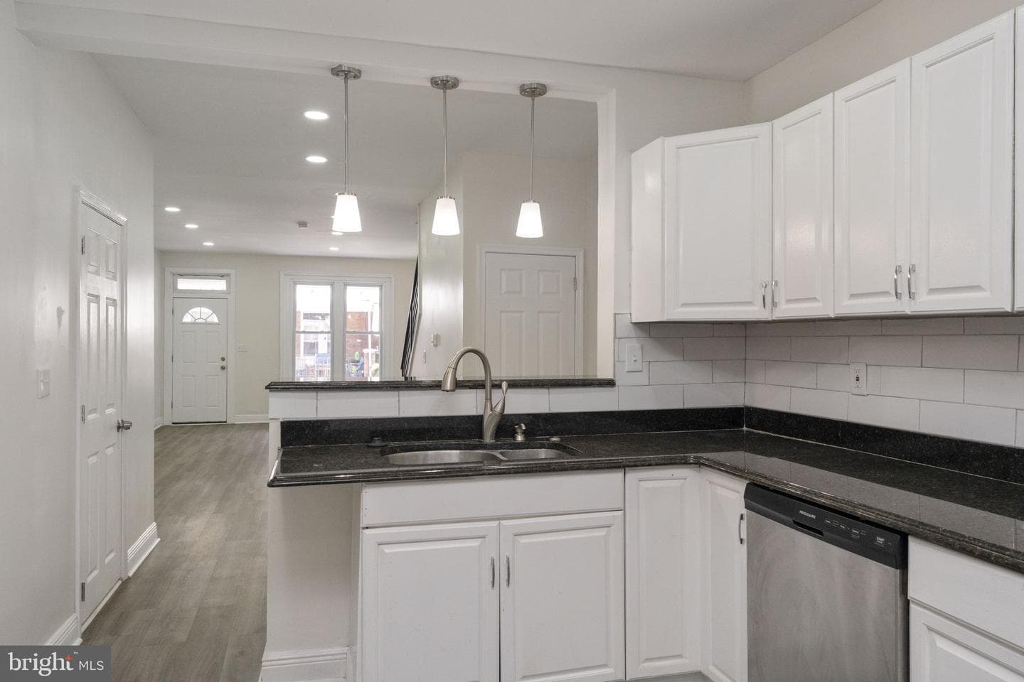 5426 Webster Street photo 13