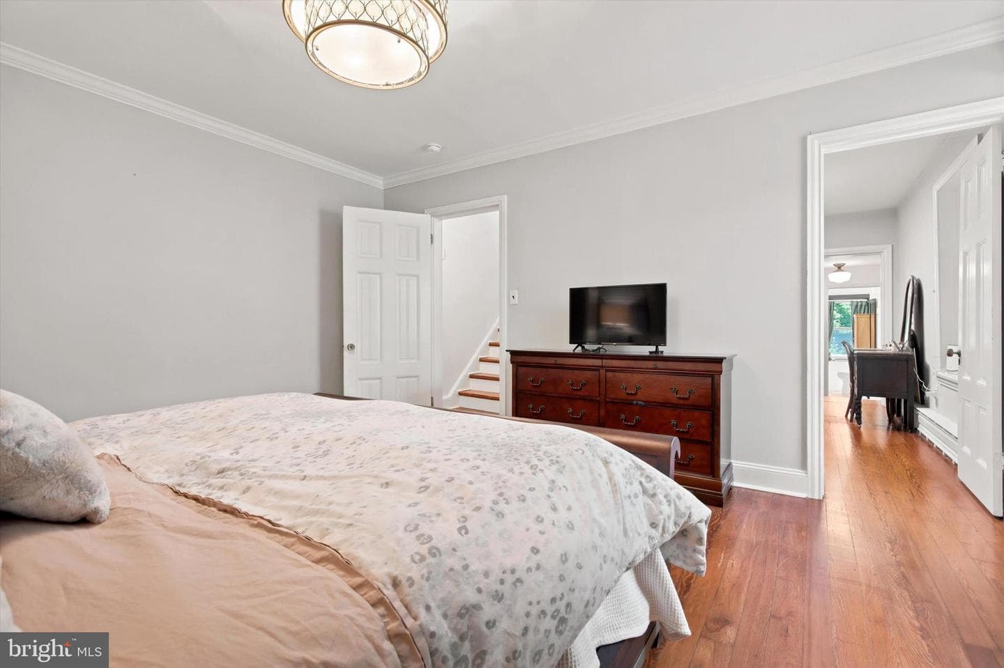 50 W Highland Avenue photo 19