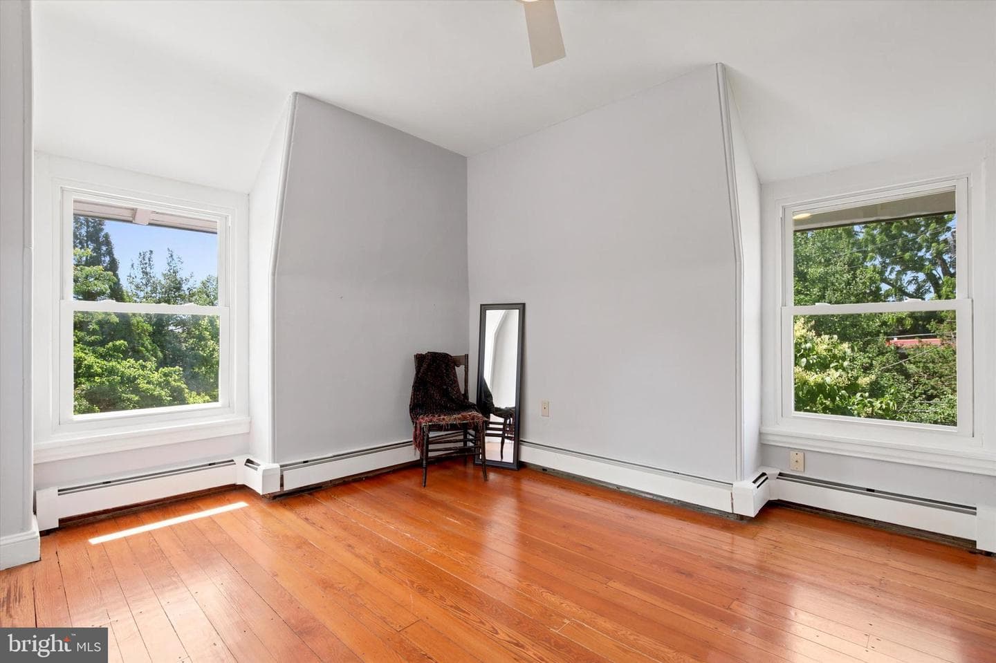 50 W Highland Avenue photo 29