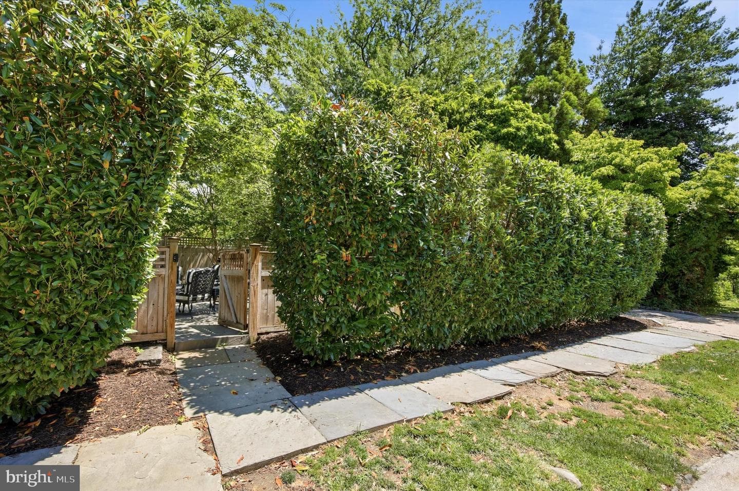 50 W Highland Avenue photo 33