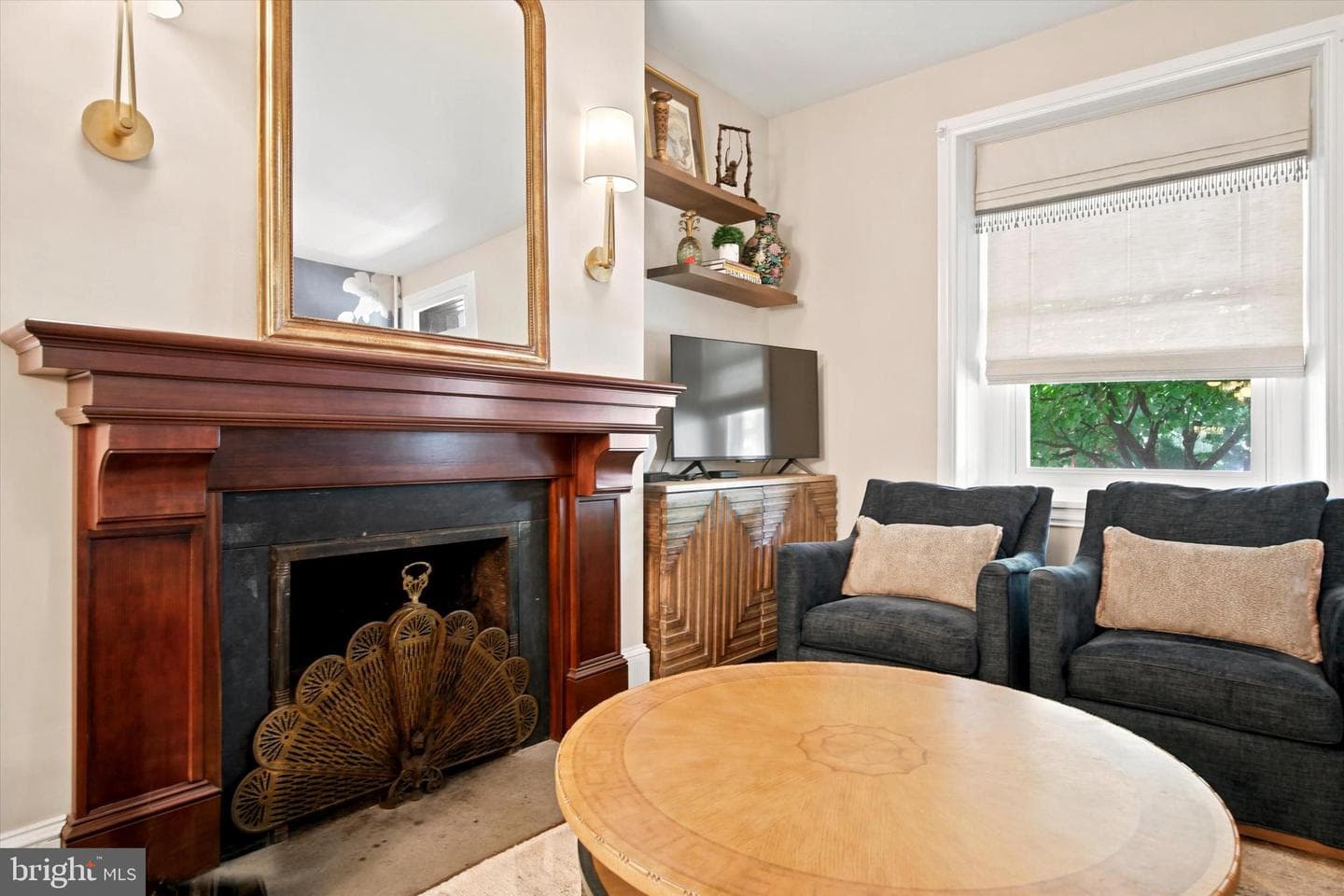 50 W Highland Avenue photo 8