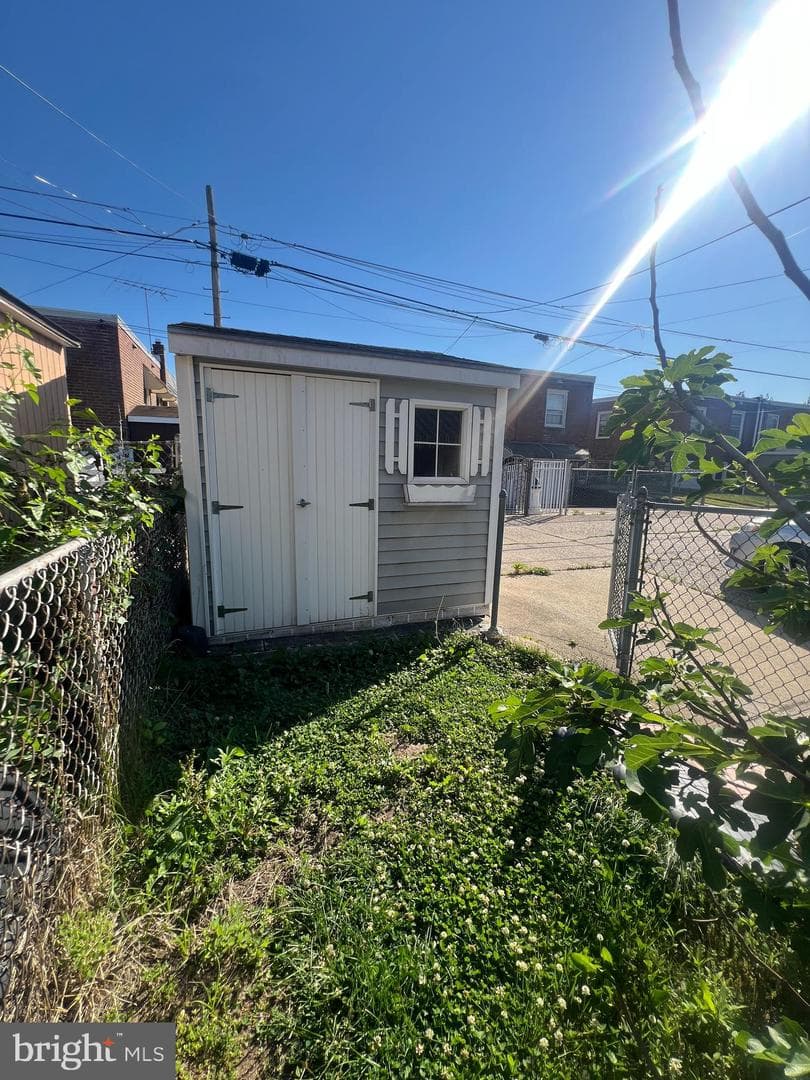 1026 Chandler Street photo 36