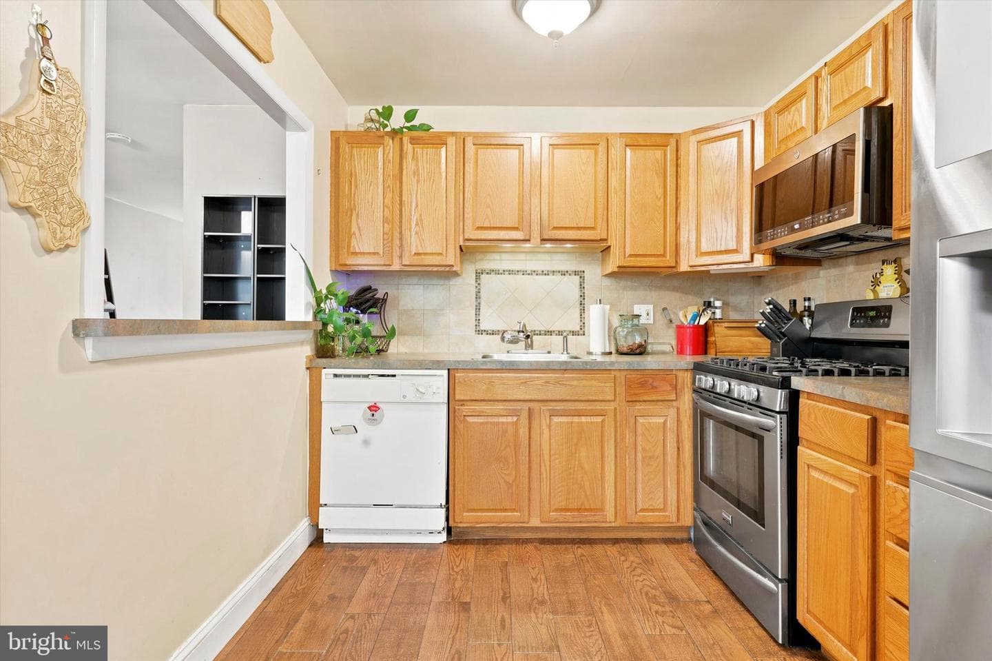12460 Sweet Briar Place photo 10