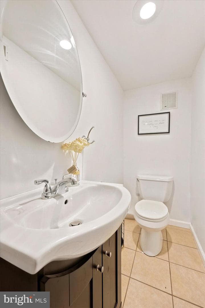 12460 Sweet Briar Place photo 23