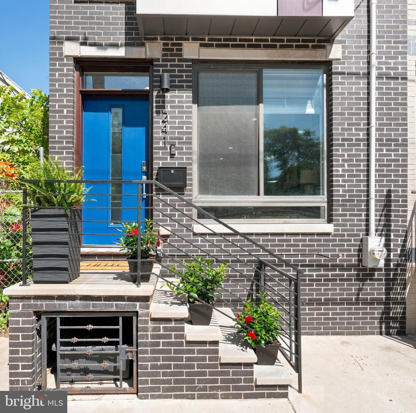 1241 N 19th Street photo 1