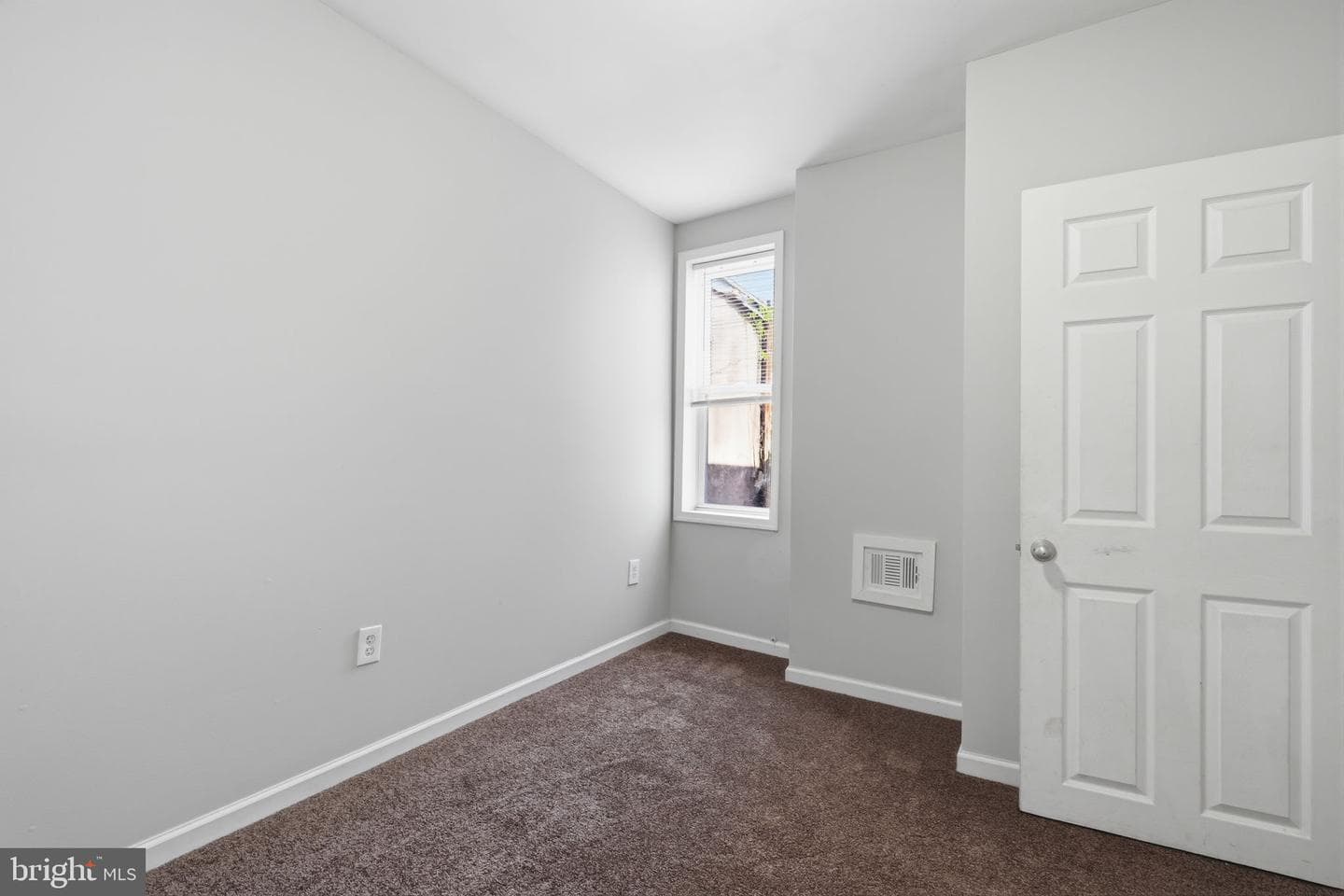 2343 Watkins Street photo 13