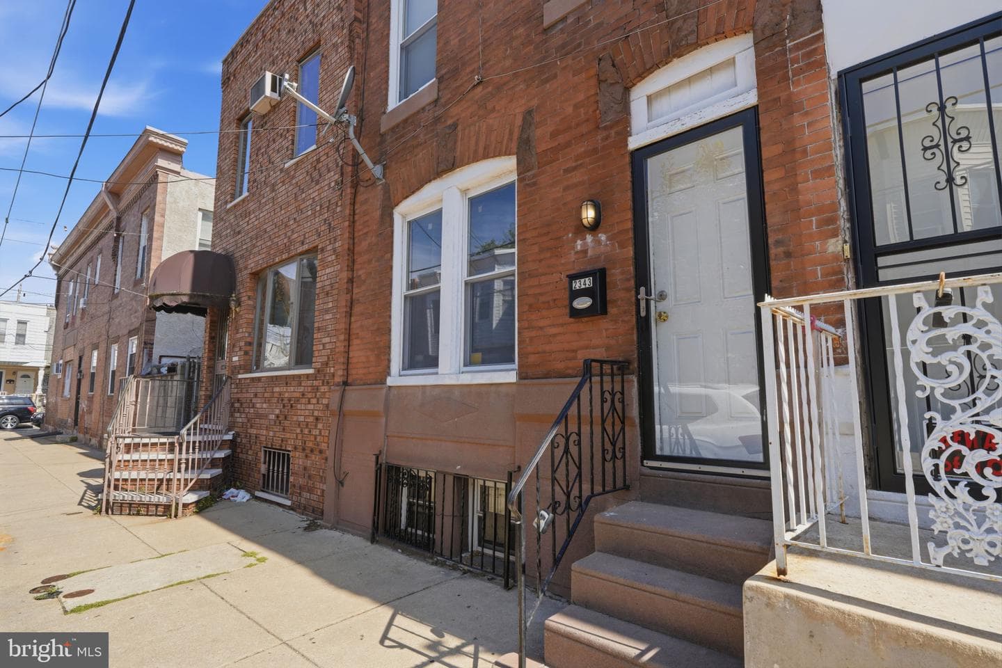 2343 Watkins Street photo 3