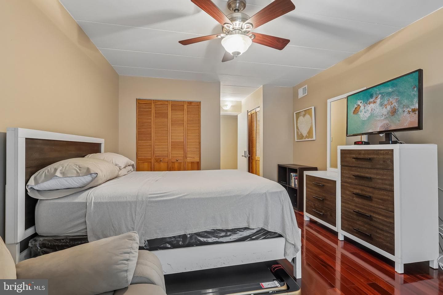 20102 Delaire Landing Road #102 photo 19
