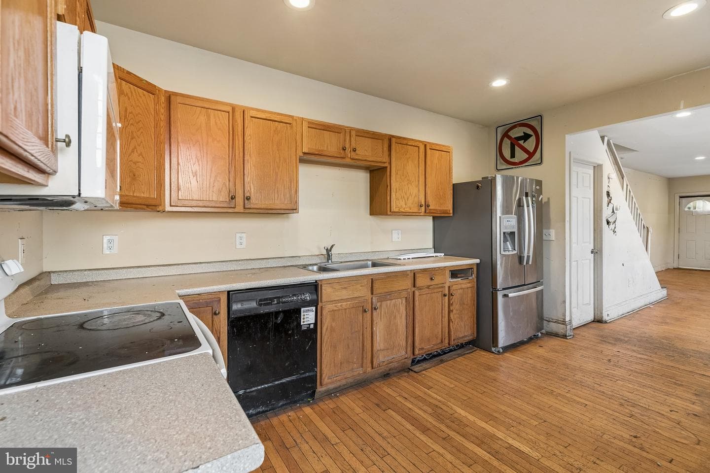 2110 W Chew Avenue photo 12