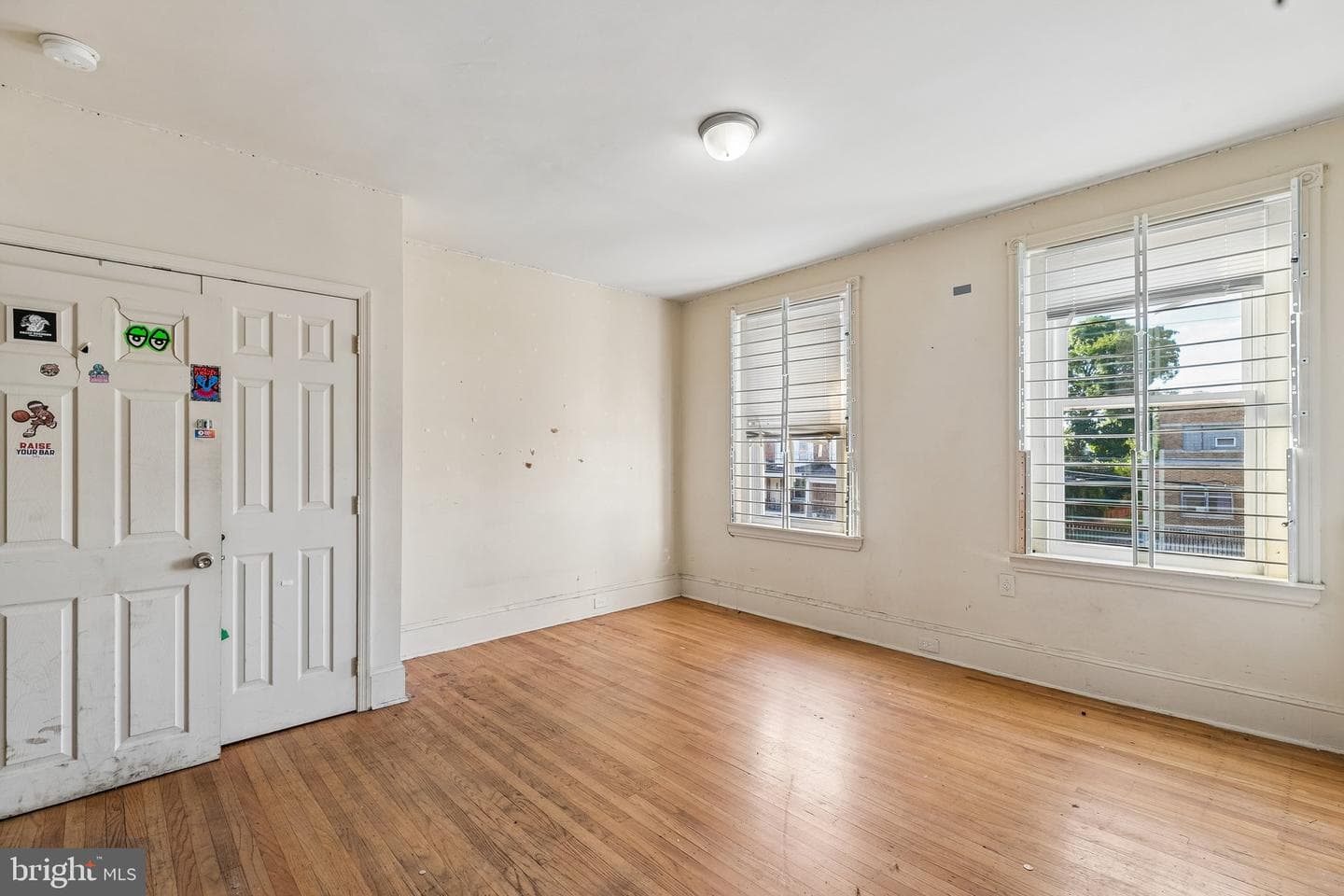2110 W Chew Avenue photo 22