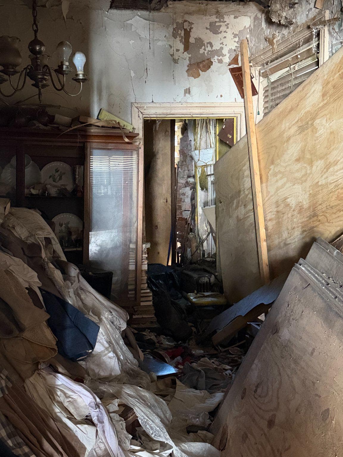 1629 N Newkirk Street photo 3