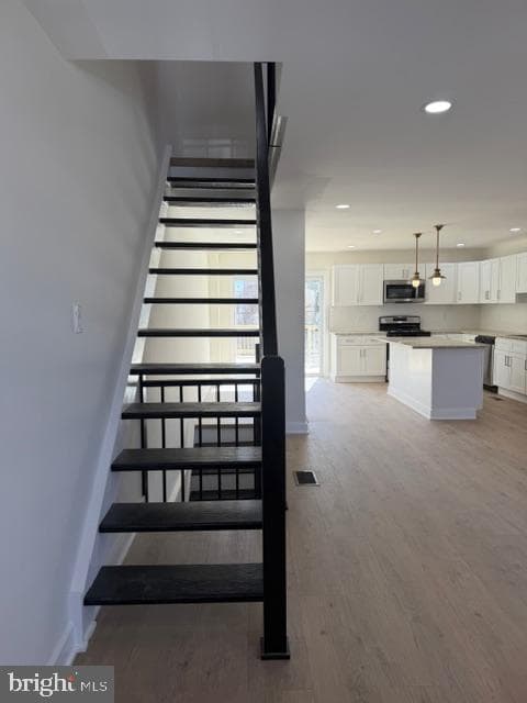 8036 Mars Place photo 14