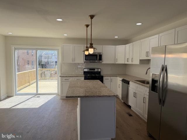 8036 Mars Place photo 3