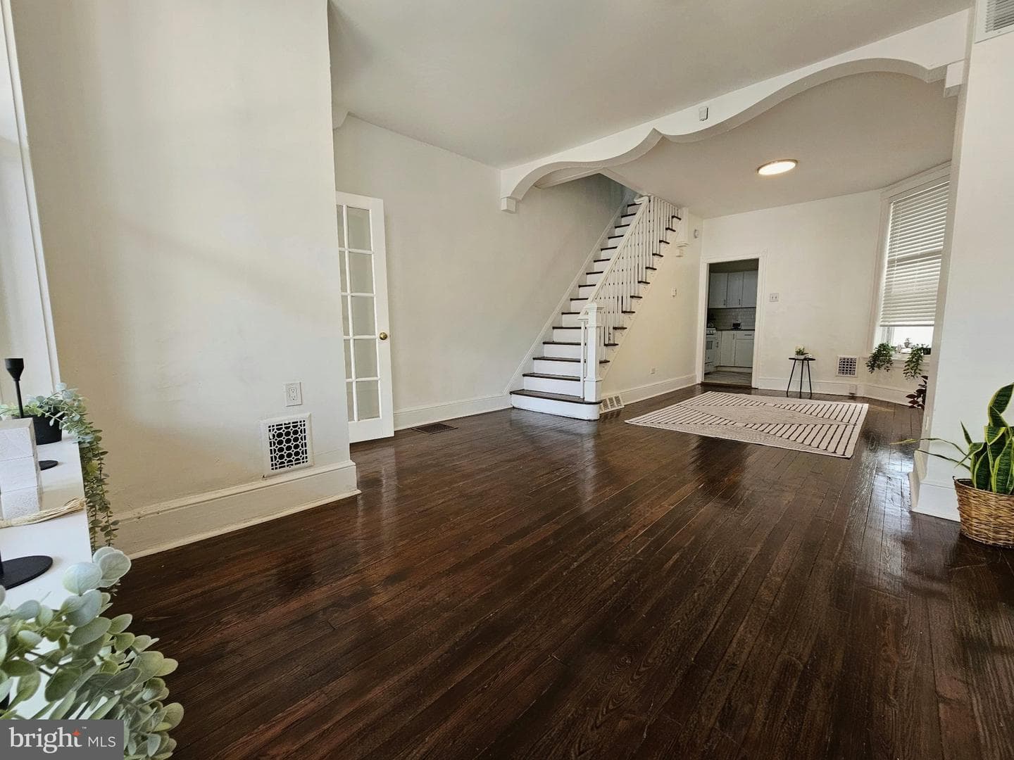 4651 Tacony photo 8