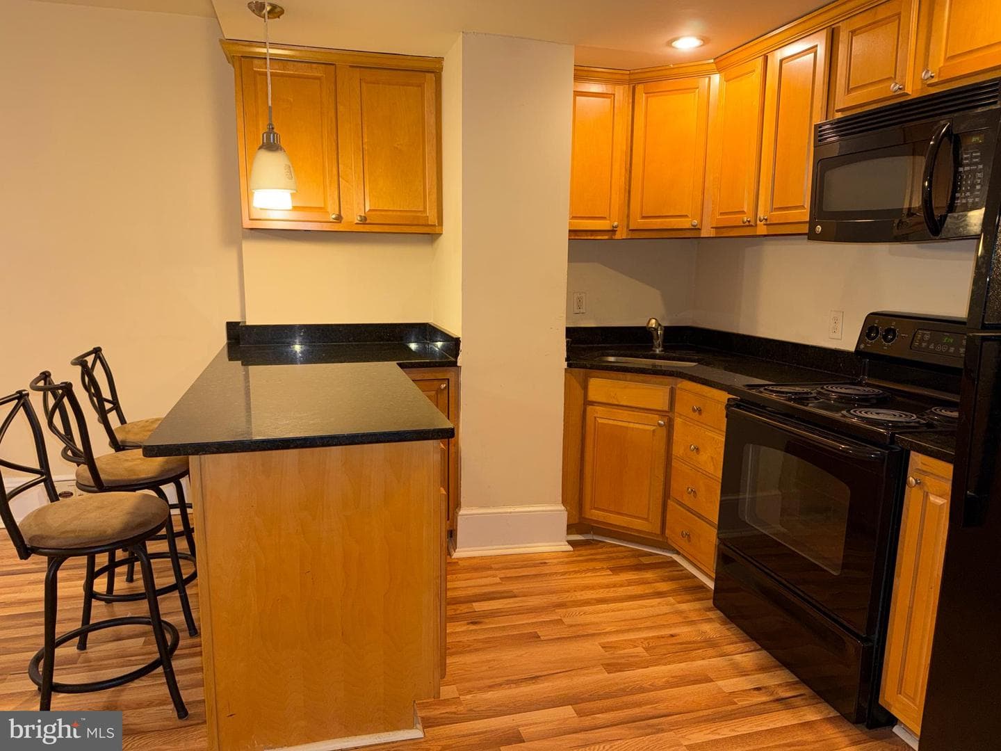 1324 Locust Street #206 photo 5
