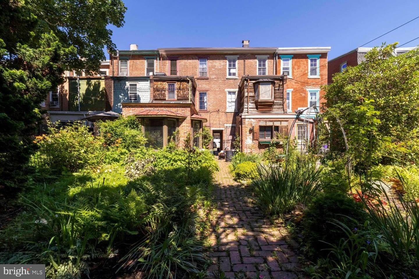 56 W Penn Street photo 35