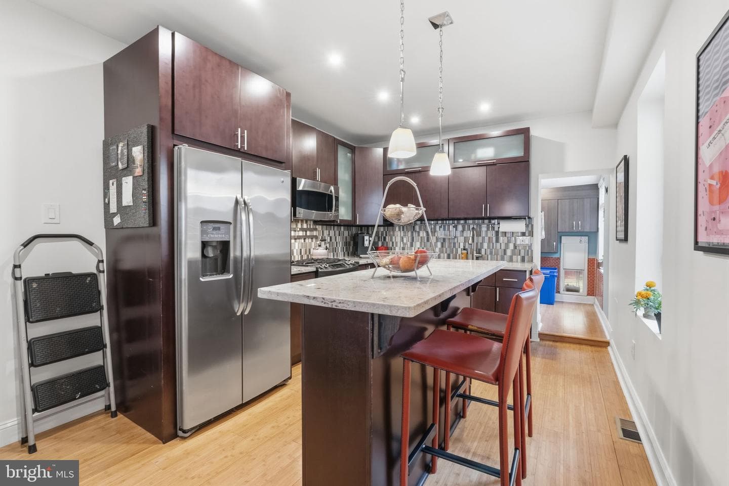 2233 Bainbridge Street photo 8