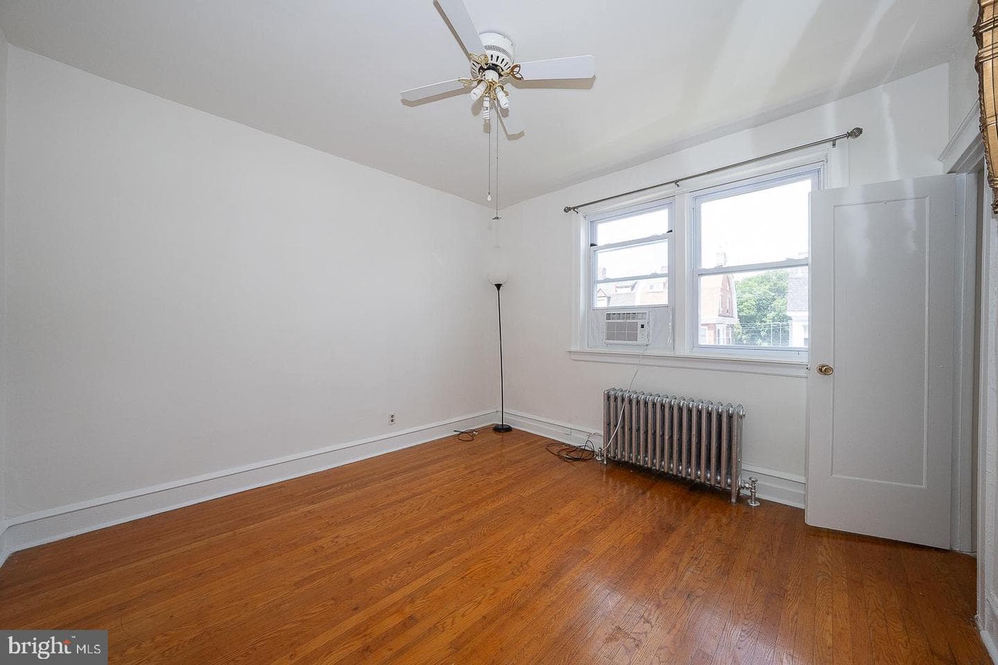 5652 Mcmahon Street photo 26