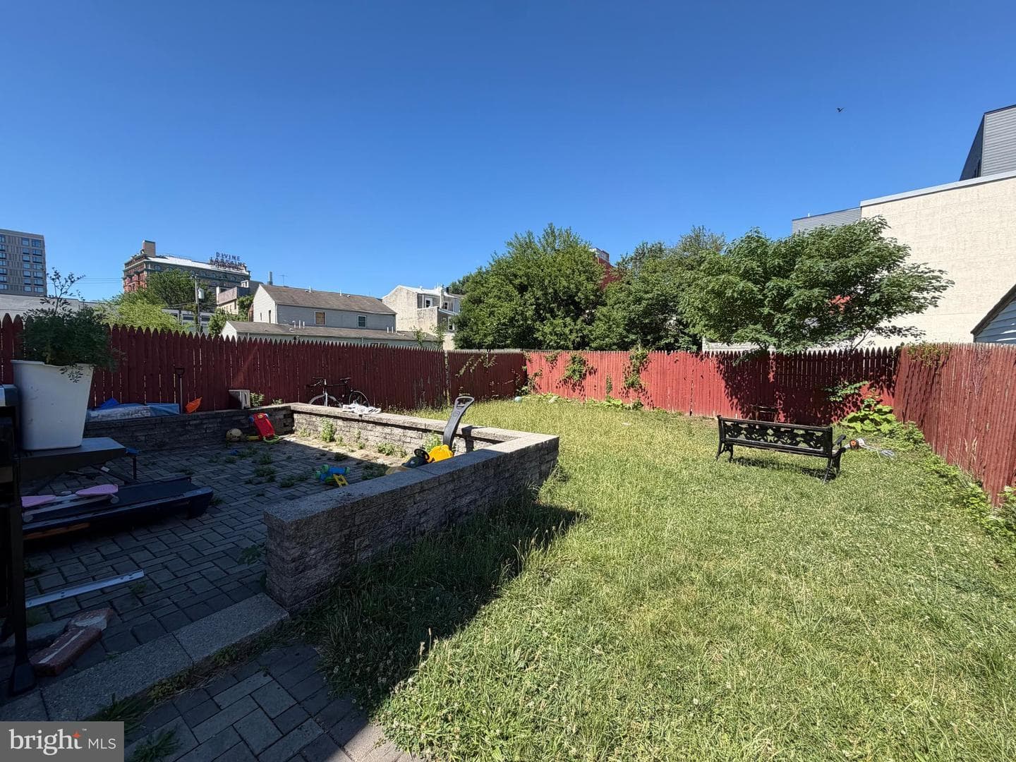 810 N Park Avenue photo 18