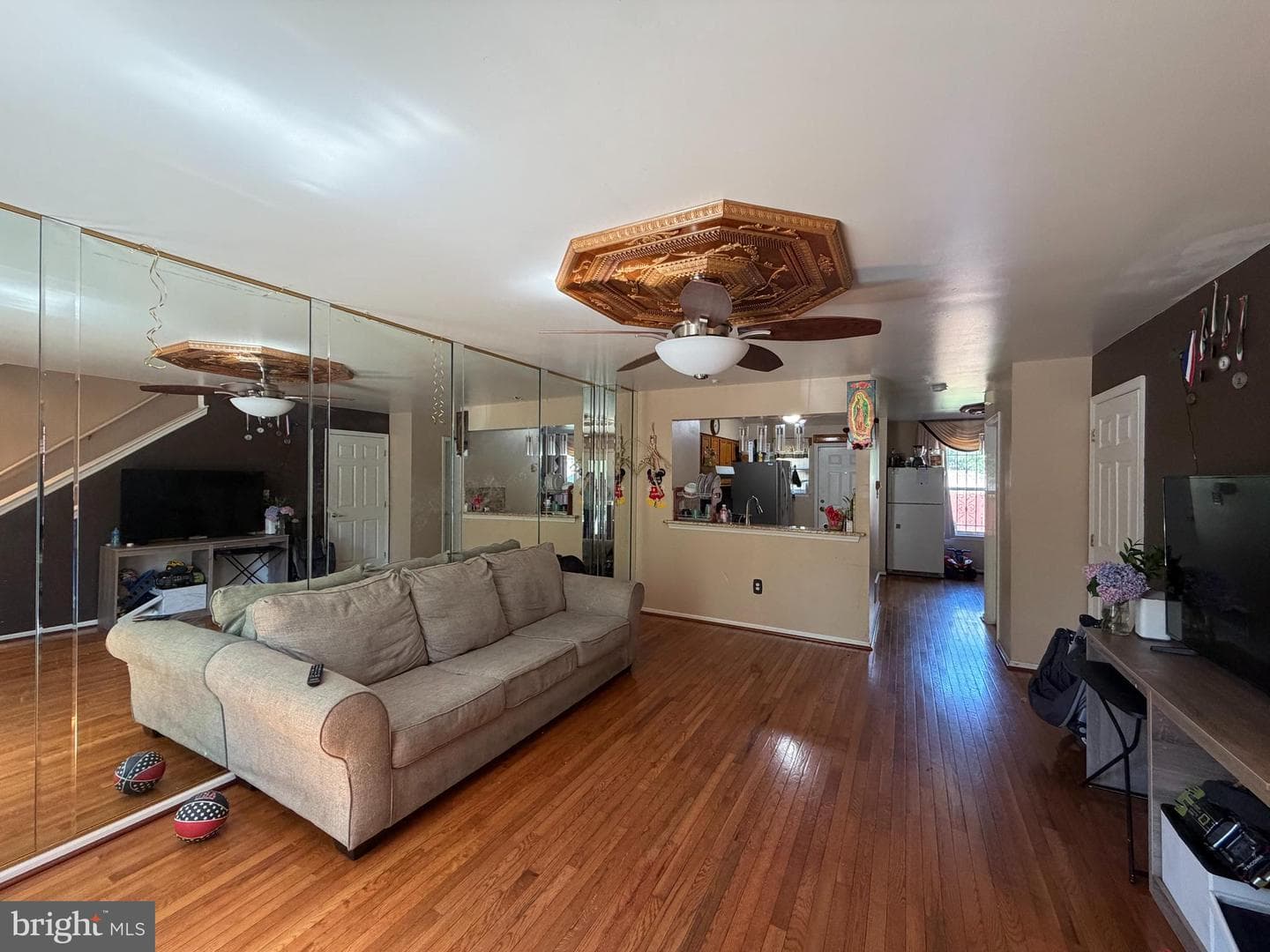 810 N Park Avenue photo 2
