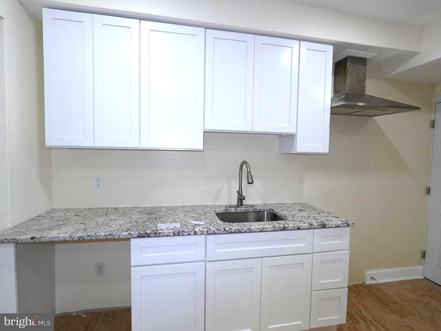 2616 S Carroll Street photo 5