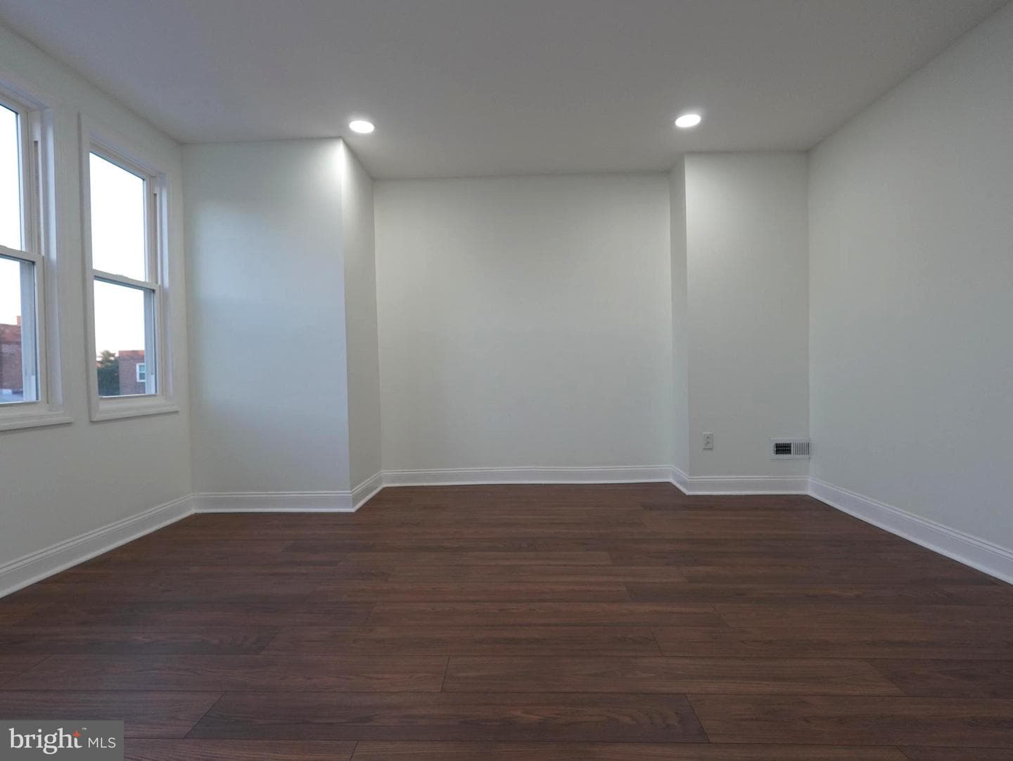 2616 S Carroll Street photo 9