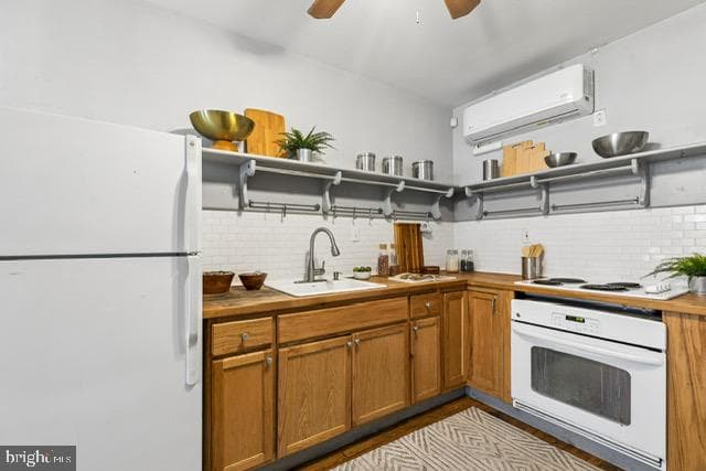 2222 Watkins Street photo 9
