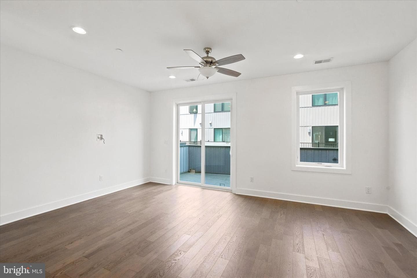 1420 S Howard Street photo 33