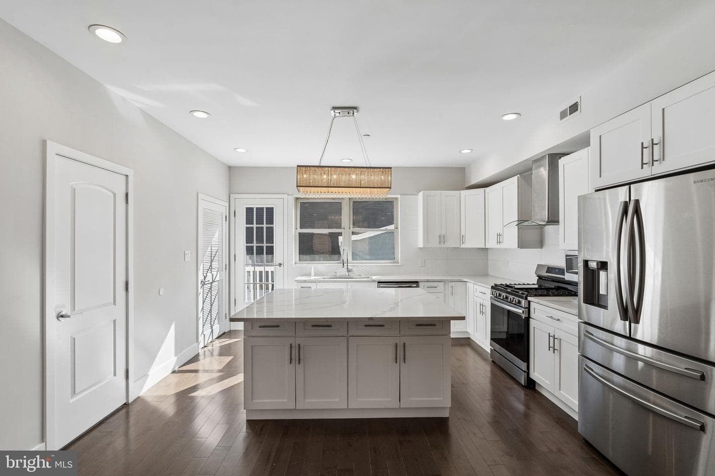 4774 Pechin Street photo 3