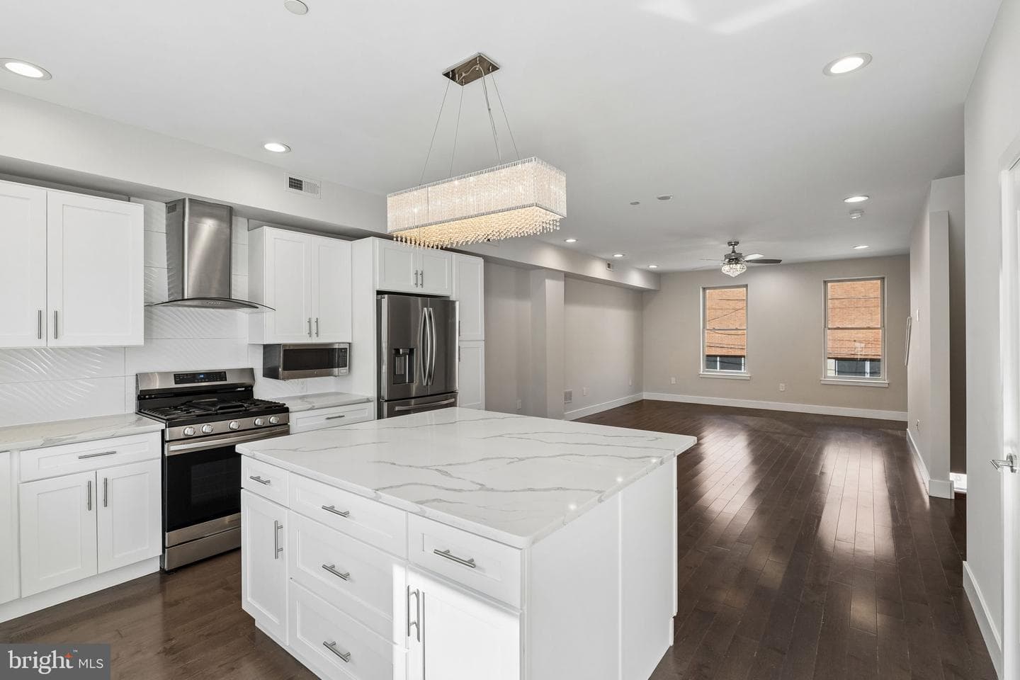4774 Pechin Street photo 5