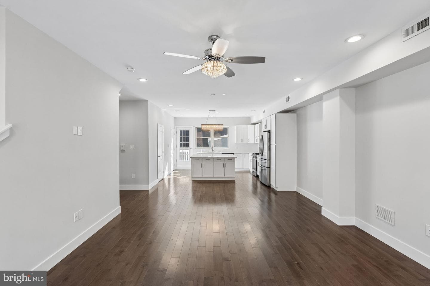 4774 Pechin Street photo 9