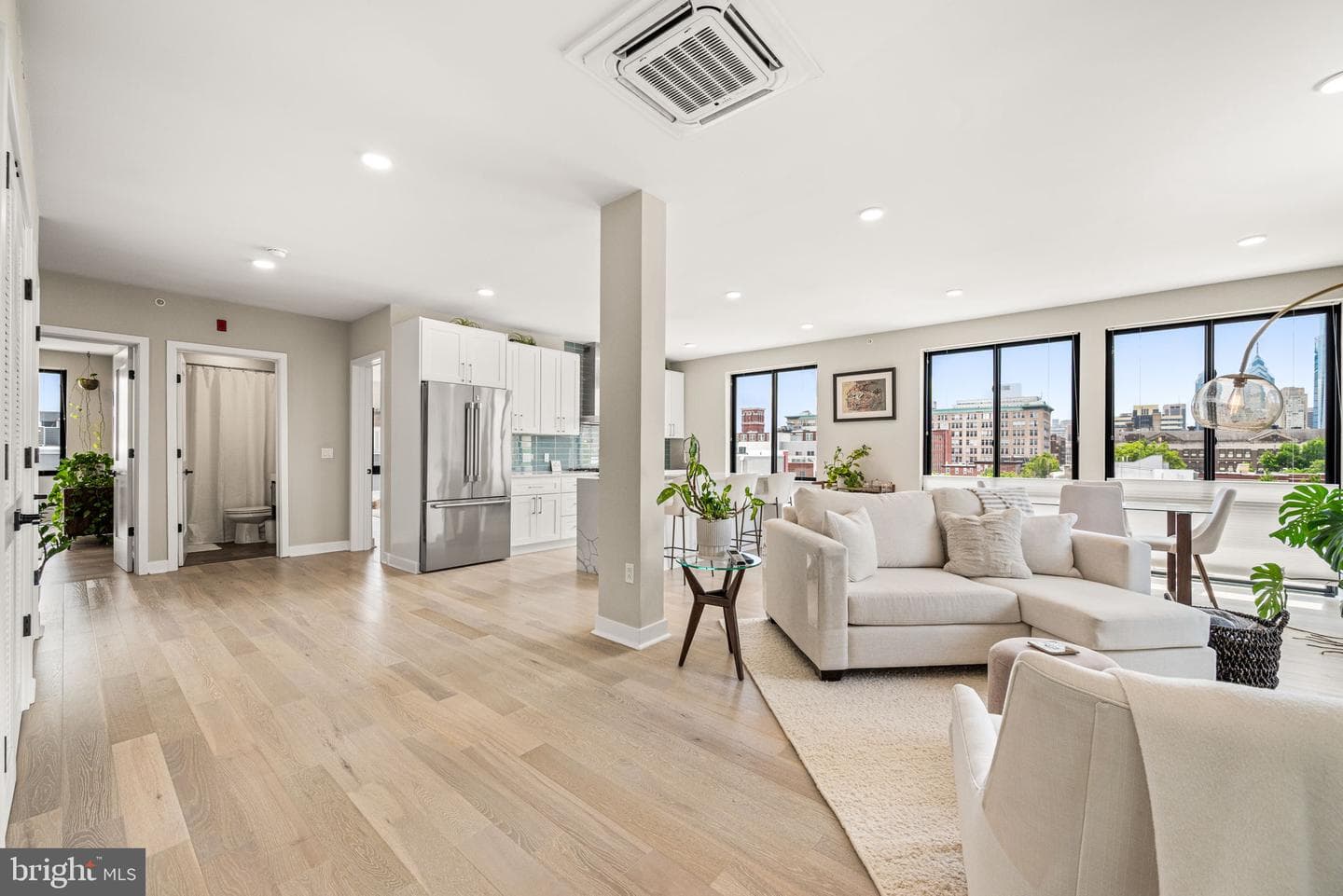 716 N 15th Street #501 photo 11