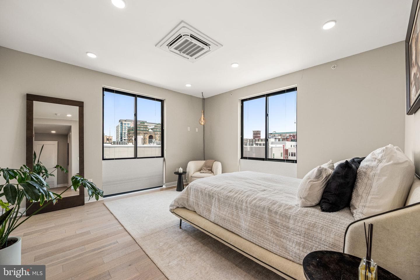 716 N 15th Street #501 photo 15