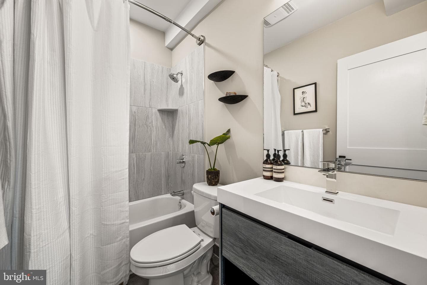 716 N 15th Street #501 photo 18